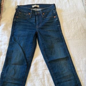 MadeWell Lightly worn 9inch high rise skinny jean.
